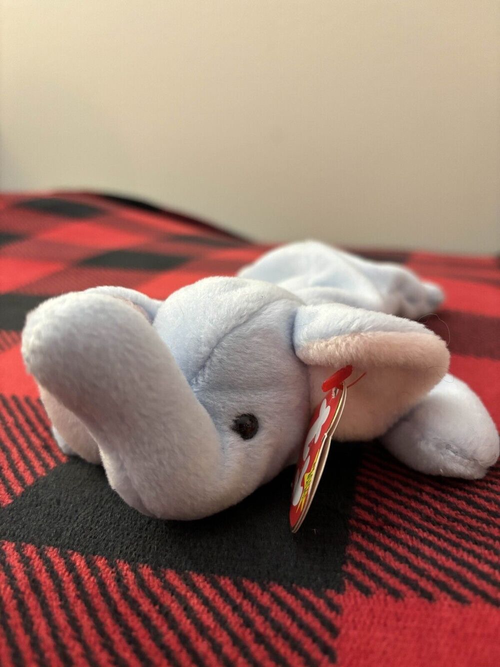 1995 Ty Peanut the Elephant Light Blue 4th Gen Hang Tag 4062 Beanie Baby 9"